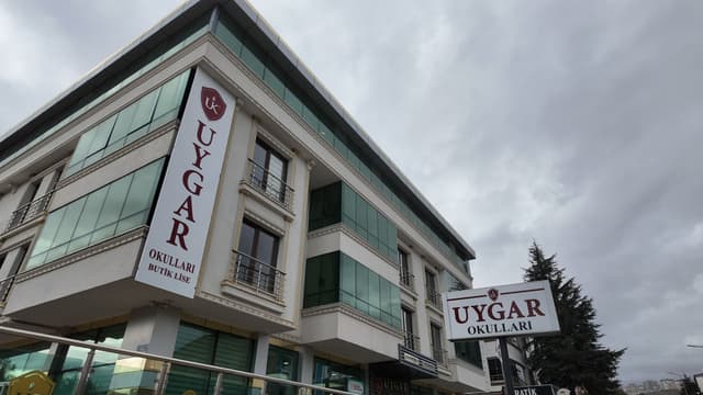 Uygar Okulları